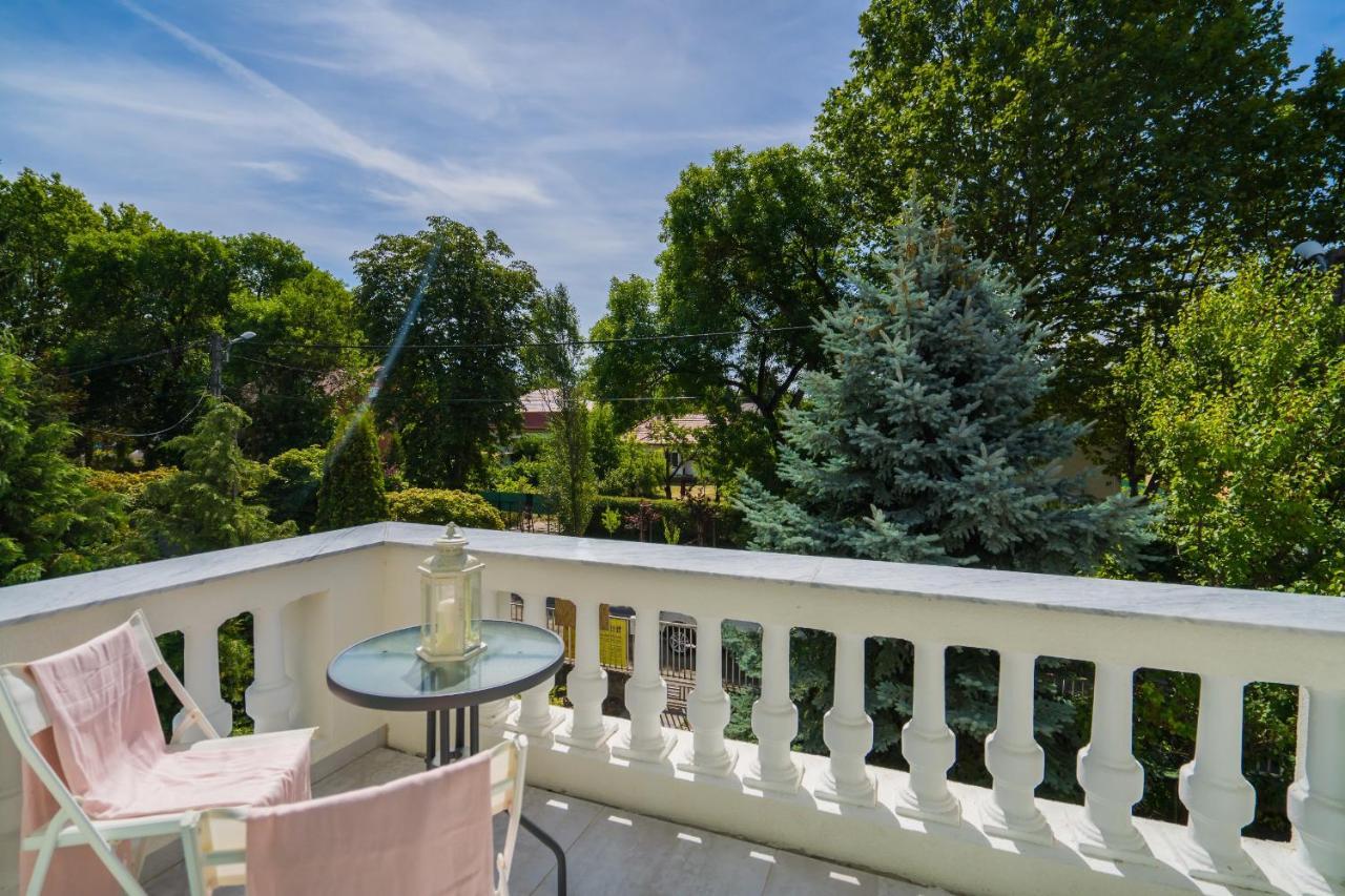 Harmony Boutique Villa Шиофок Экстерьер фото