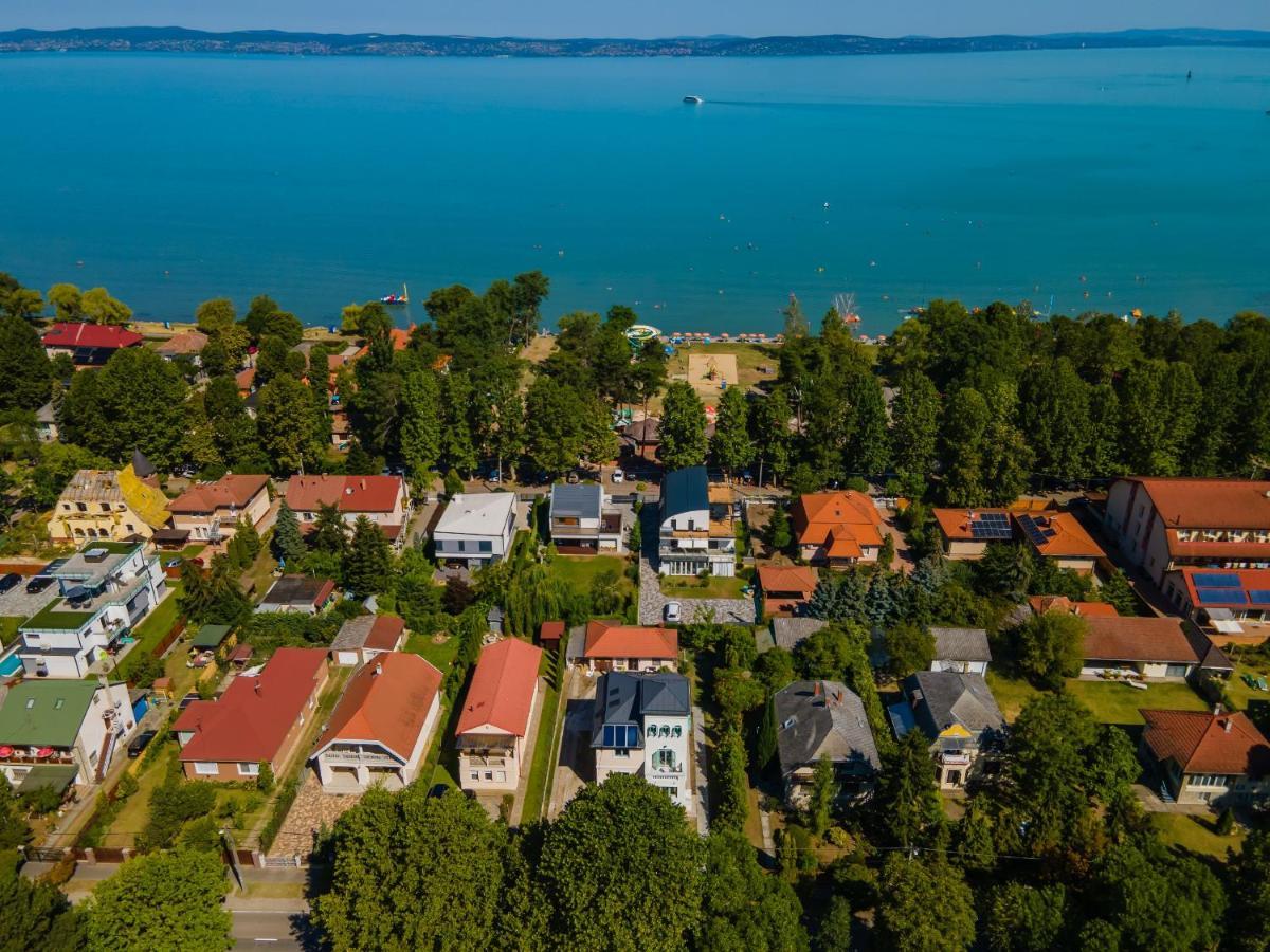 Harmony Boutique Villa Шиофок Экстерьер фото